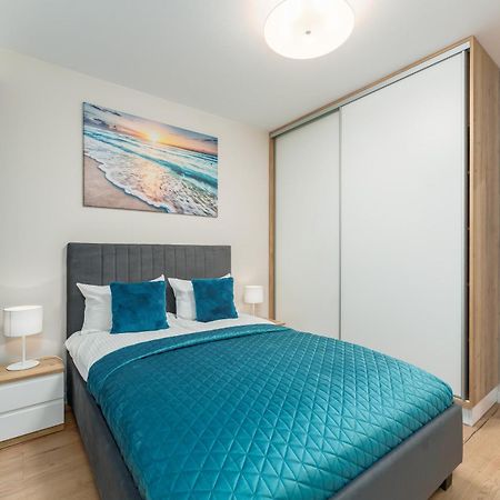 Apartament Szafir W Budynku Basenowym Morska Klifowa Rewal Extérieur photo