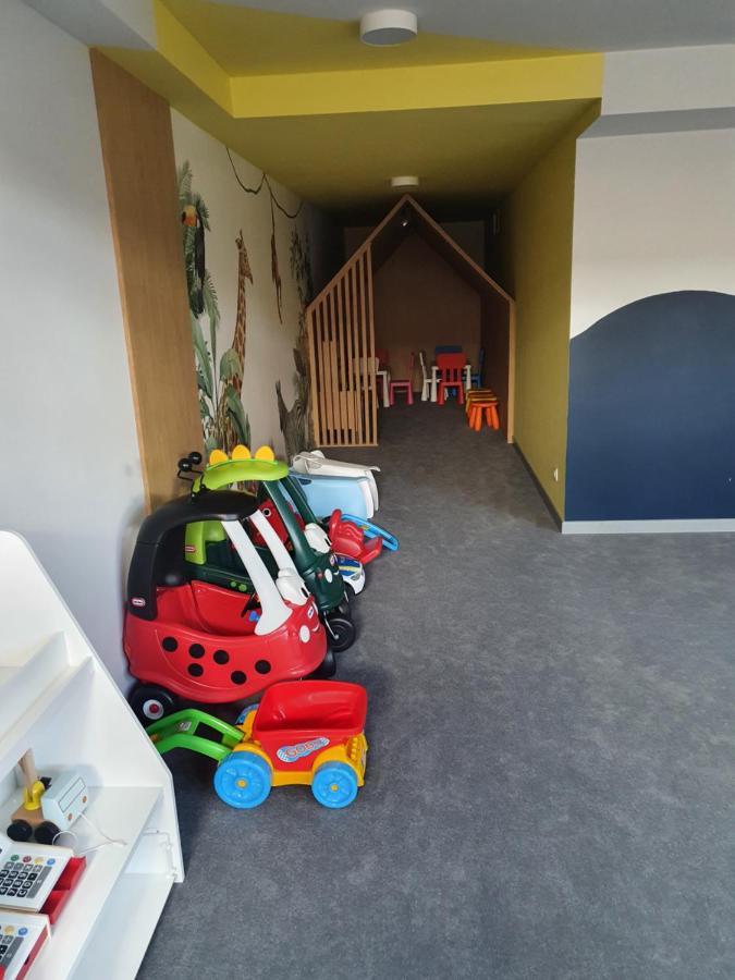 Apartament Szafir W Budynku Basenowym Morska Klifowa Rewal Extérieur photo